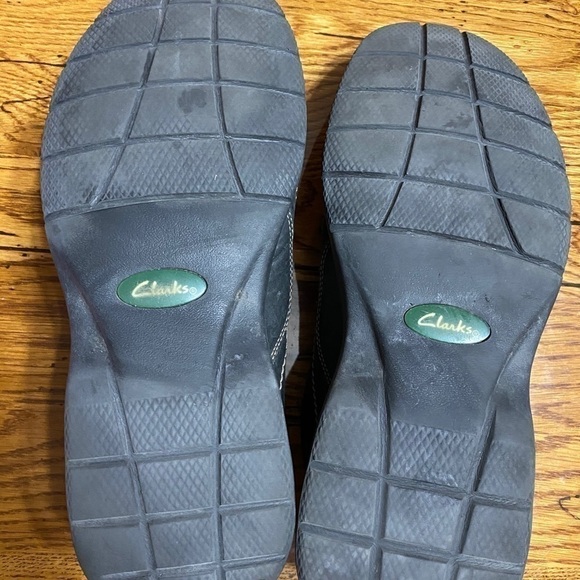 𝅺clark Men’s Slip On Black Shoes. Size 10. - Picture 5 of 6